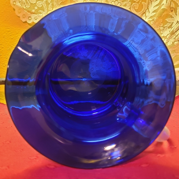 HOST PICK 😊 Gorgeous Designs Cobalt Blue Pitcher/Clear Handle - Picture 8 of 9